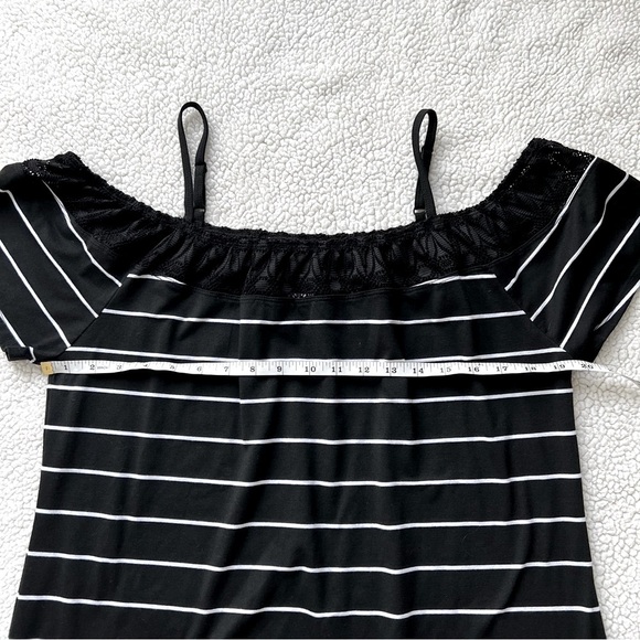 Beachwear Stripped Black Dress - Picture 3 of 4